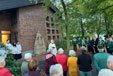 Marienandacht am neuen Standort der Schutzmantelmadonna