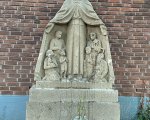 Marienandacht am neuen Standort der Schutzmantelmadonna